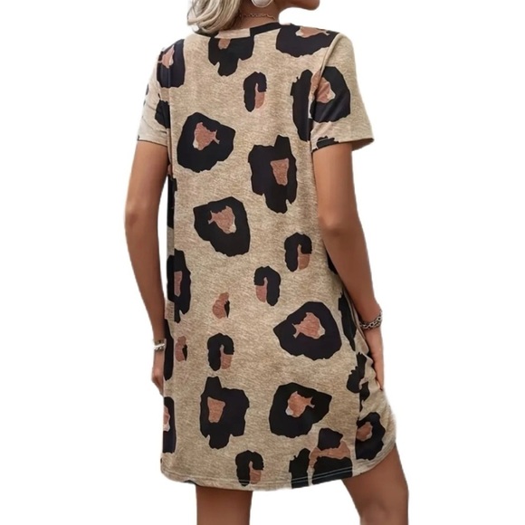 Women’s Leopard Print V-Neck Tunic Dress - Size S - NWT - Picture 2 of 5